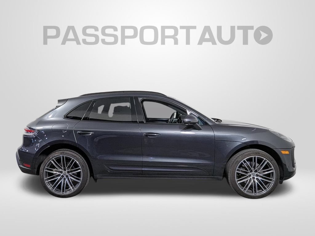 Used 2025 Porsche Macan AWD/4WD image 8