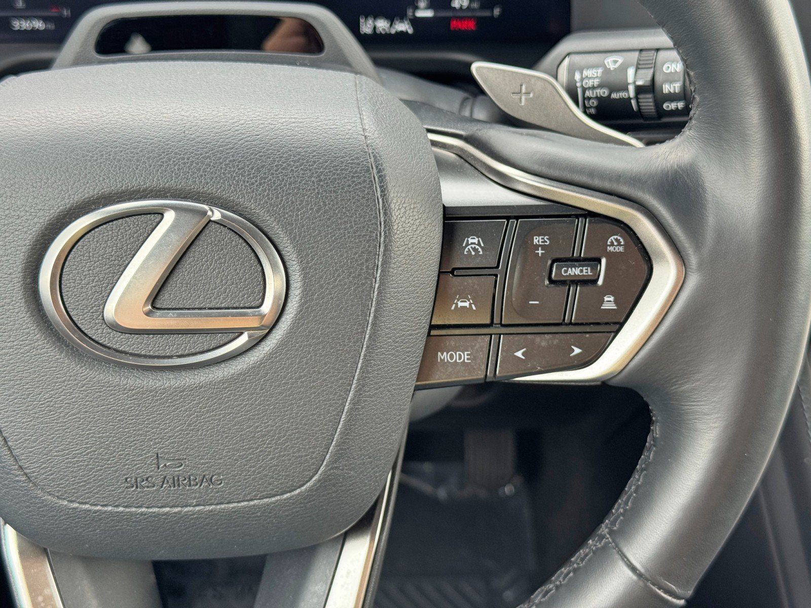 Used 2024 Lexus GX 550 w/ Cold Area Package AWD/4WD image 23