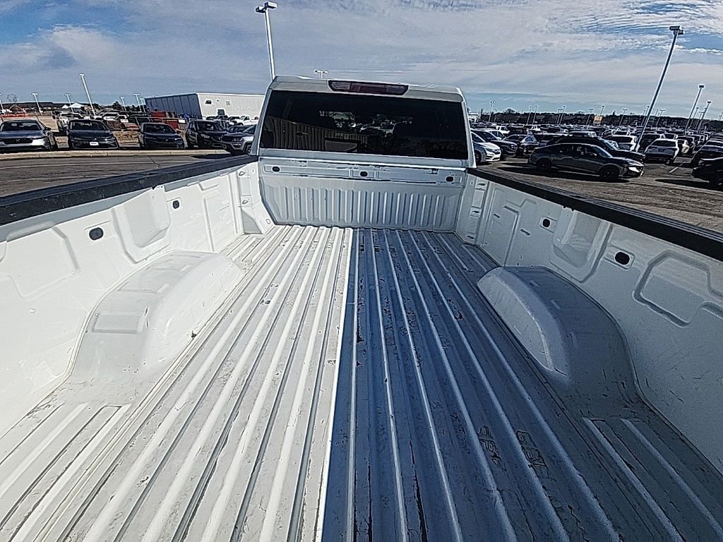 Used 2023 GMC Sierra 3500 SLE image 12