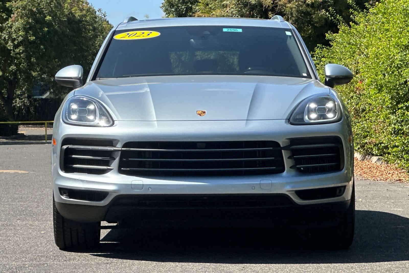 Used 2023 Porsche Cayenne Platinum Edition AWD/4WD image 8