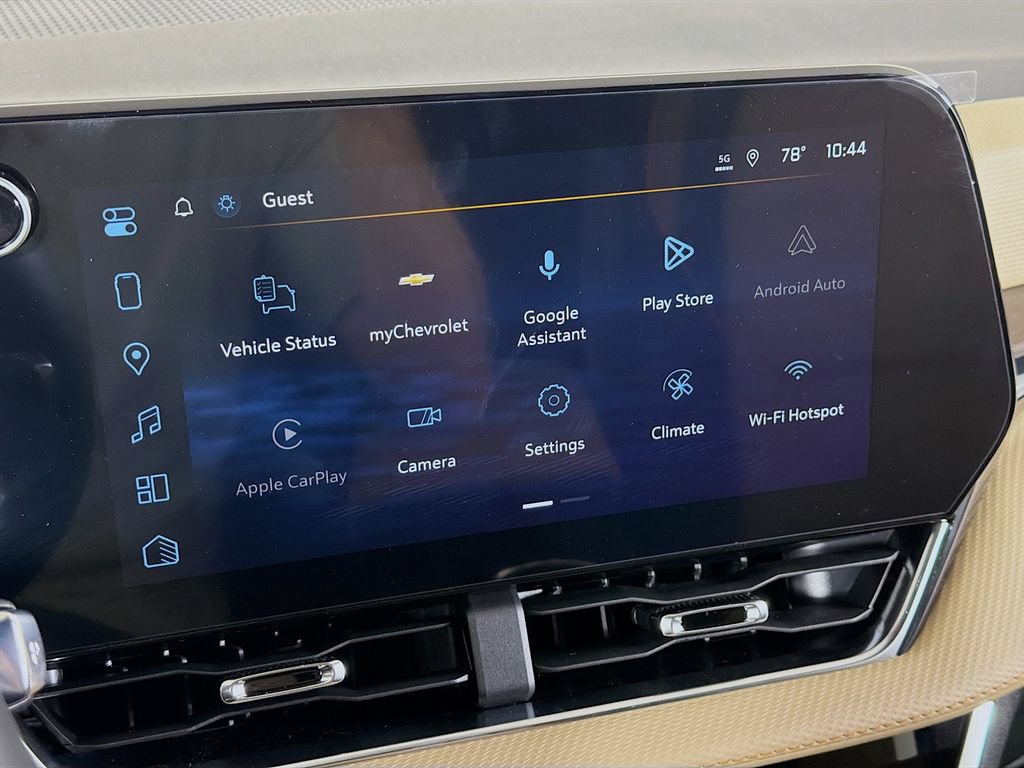 New 2027 Chevrolet Equinox ACTIV w/ Safety and Technology Package AWD/4WD image 14