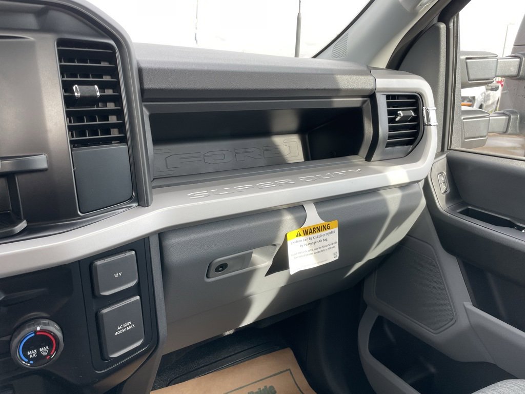 New 2026 Ford F350 XL w/ XL Chrome Package image 51