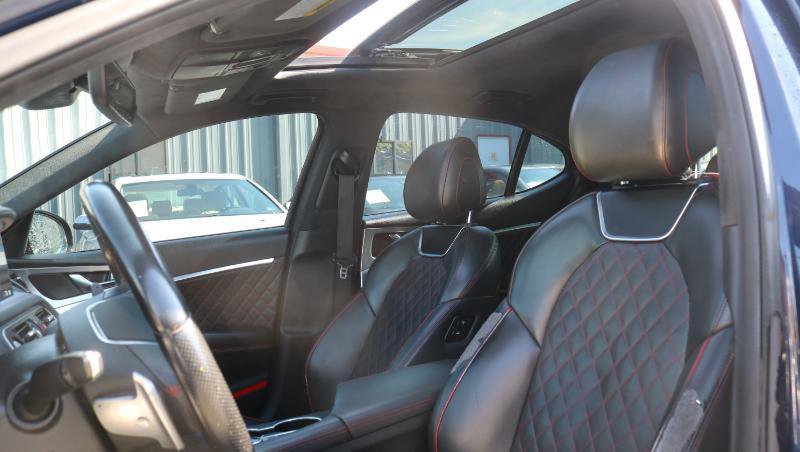 Used 2019 Genesis G70 2.0T Advanced w/ Sport Package RWD image 7
