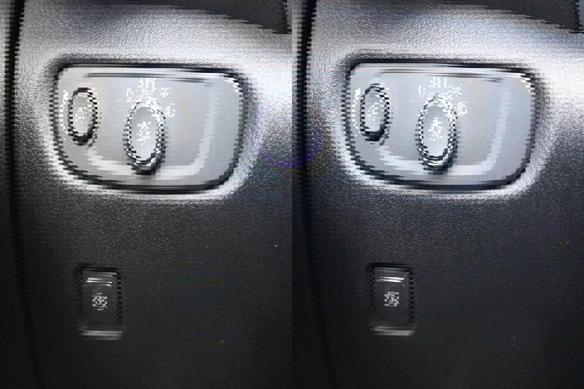 Used 2020 Chevrolet Blazer RS image 26