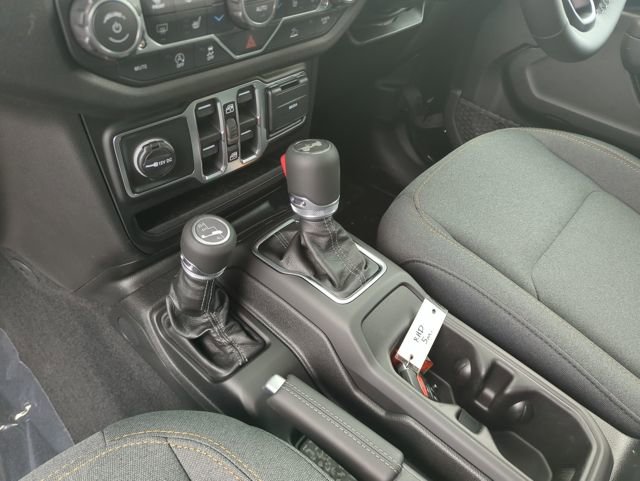 New 2026 Jeep Wrangler Unlimited Sport w/ Convenience Group AWD/4WD image 21