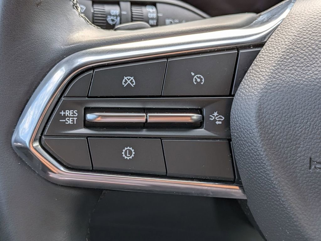 Used 2025 Chevrolet Equinox LT AWD/4WD image 17