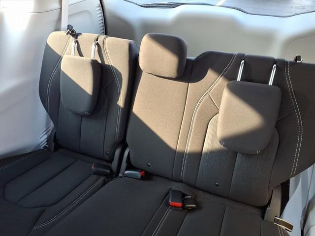 Used 2021 Chrysler Voyager LX FWD image 21