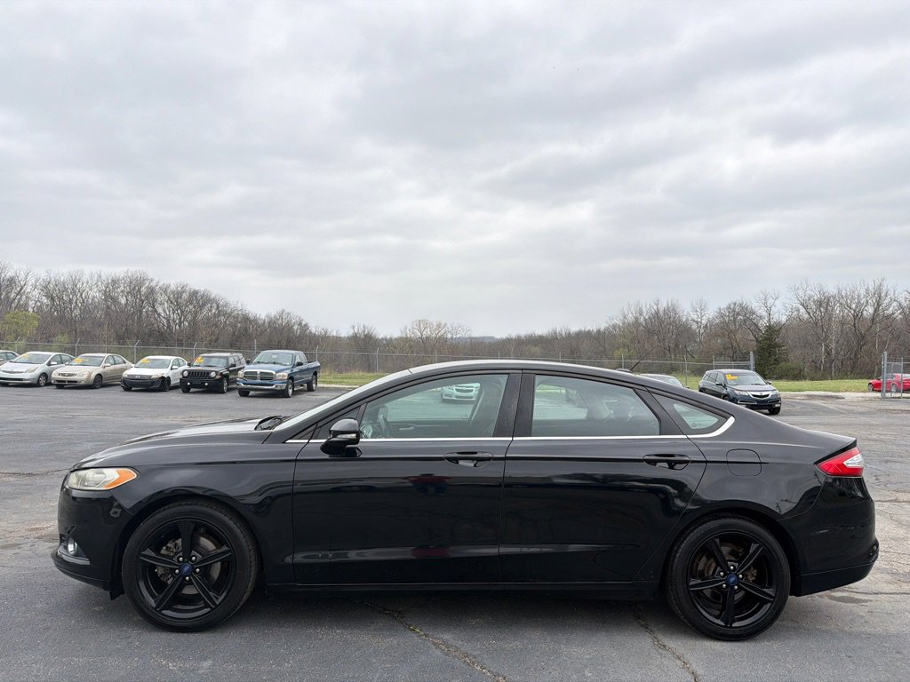 Used 2016 Ford Fusion SE