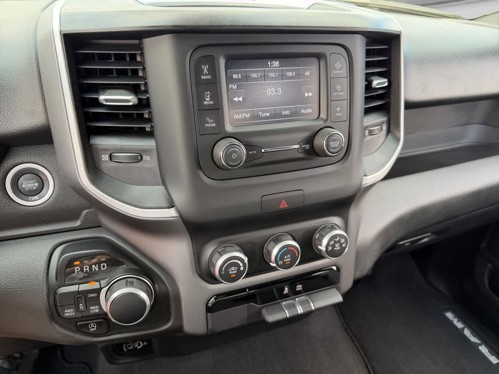 Used 2023 RAM 1500 Big Horn AWD/4WD image 12
