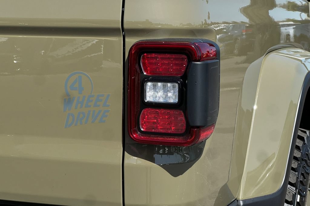 New 2026 Jeep Gladiator Willys AWD/4WD image 25