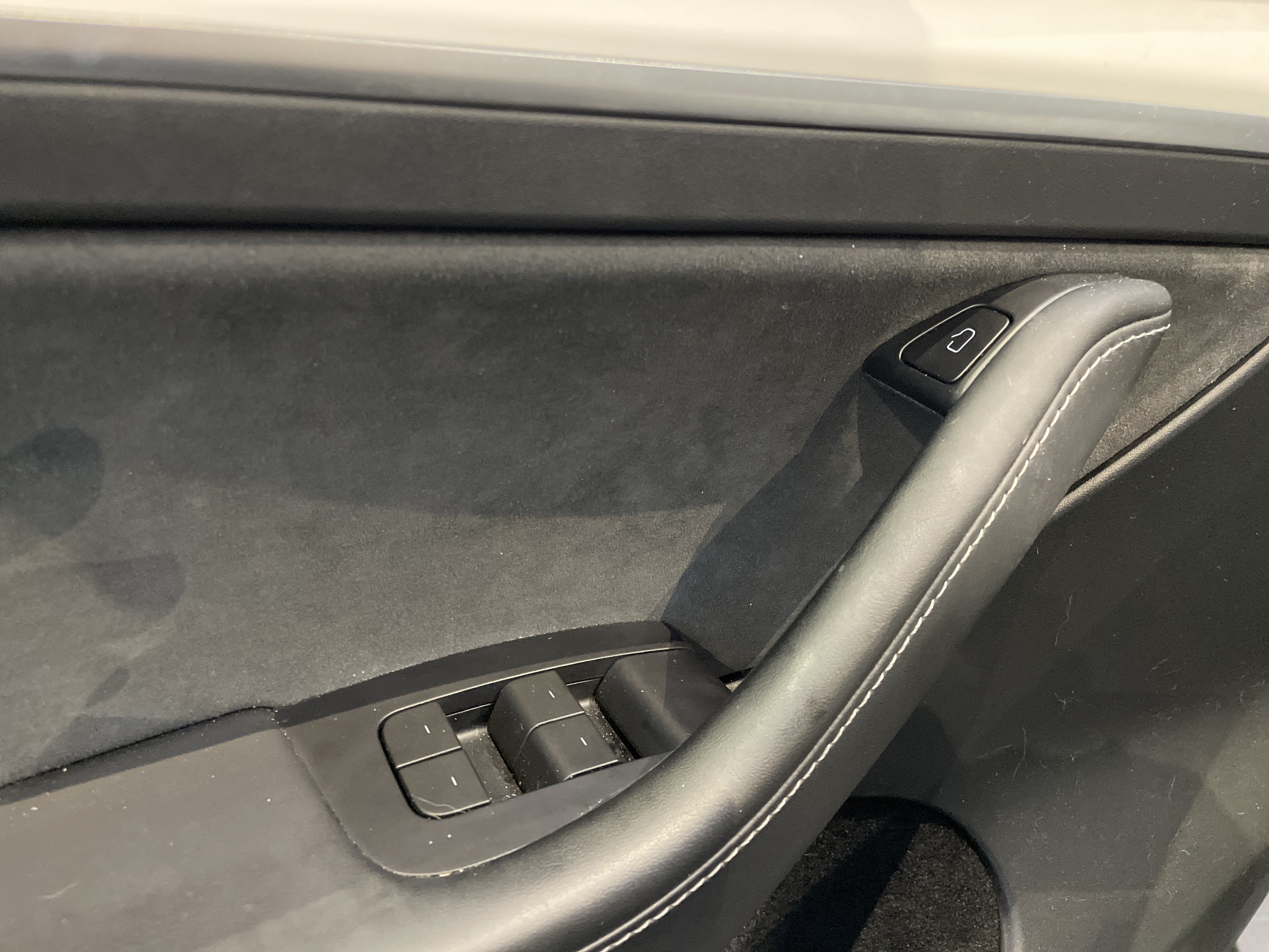 Used 2023 Tesla Model Y Performance AWD/4WD image 15