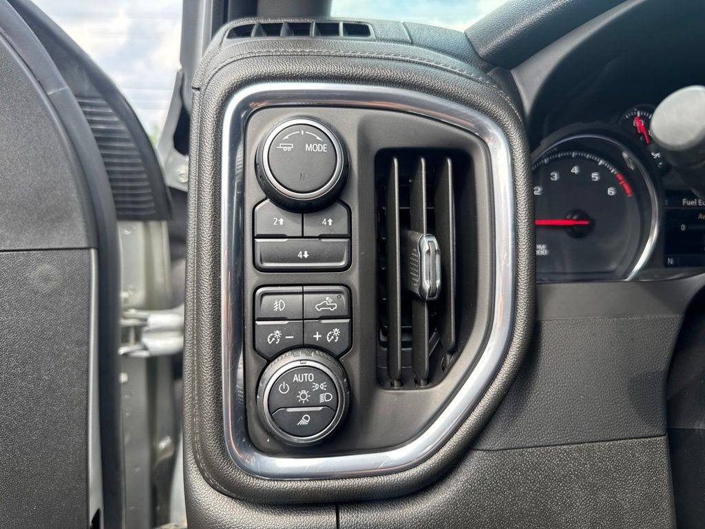 Used 2022 Chevrolet Silverado 2500 LT w/ Convenience Package AWD/4WD image 31