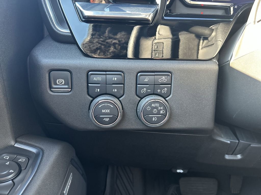 Certified 2025 Chevrolet Silverado 1500 RST image 22