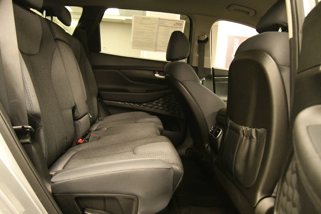 Used 2023 Hyundai Santa Fe SEL AWD/4WD image 24