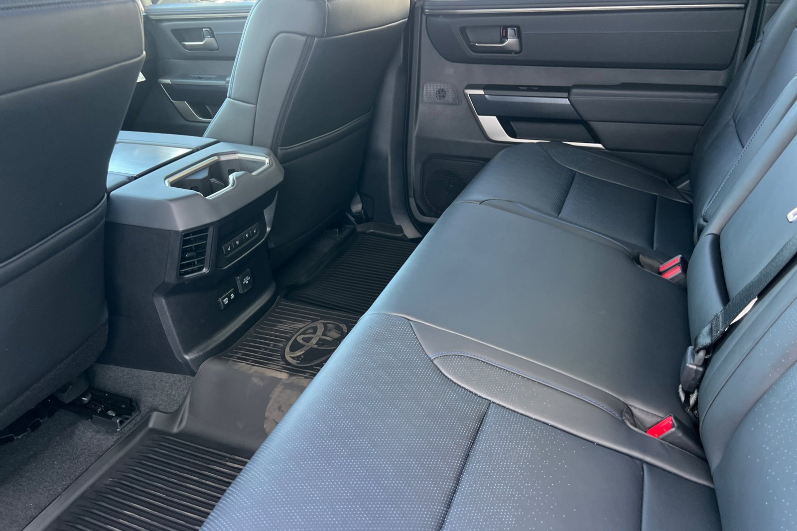 New 2026 Toyota Tundra Platinum image 9