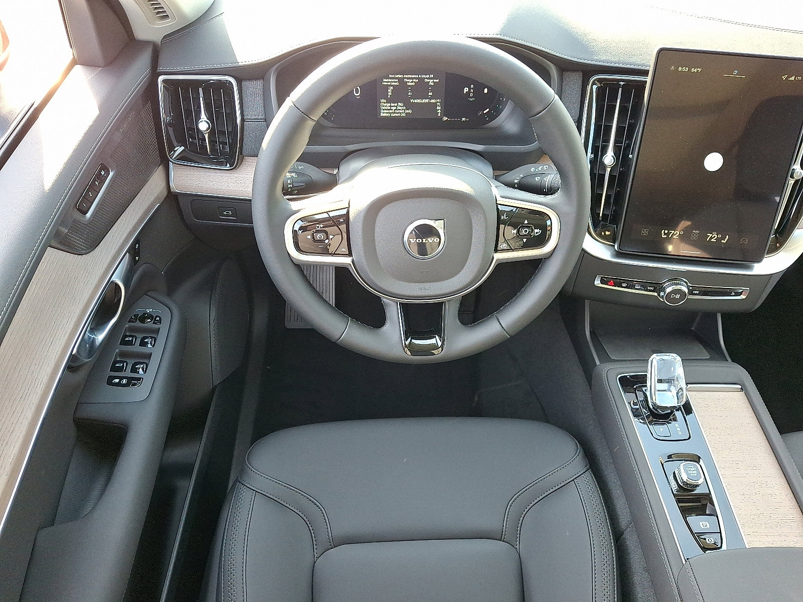 New 2026 Volvo XC90 B6 Plus image 8