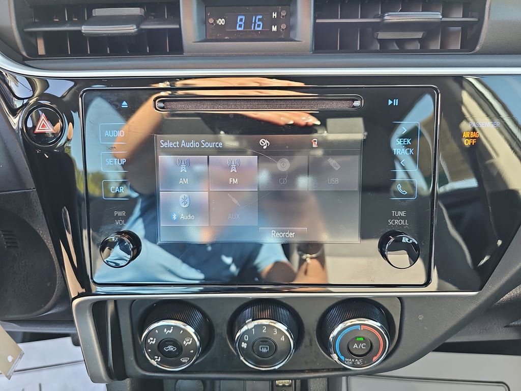 Used 2019 Toyota Corolla L image 25