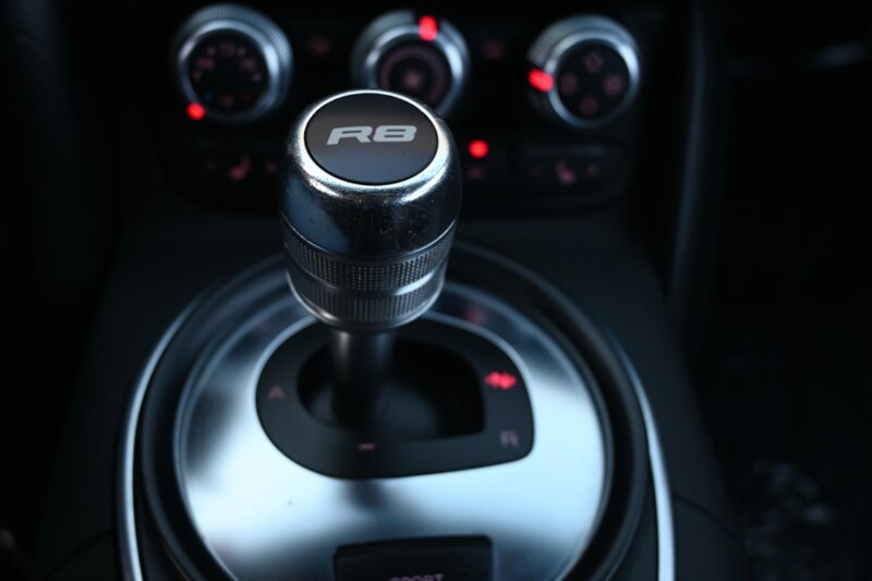 Used 2008 Audi R8 V8 AWD/4WD image 32