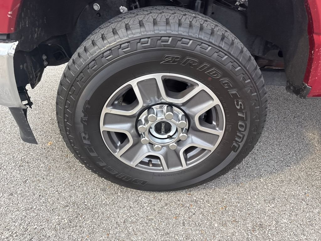 Certified 2026 Ford F350 Lariat w/ FX4 Off-Road Package image 18