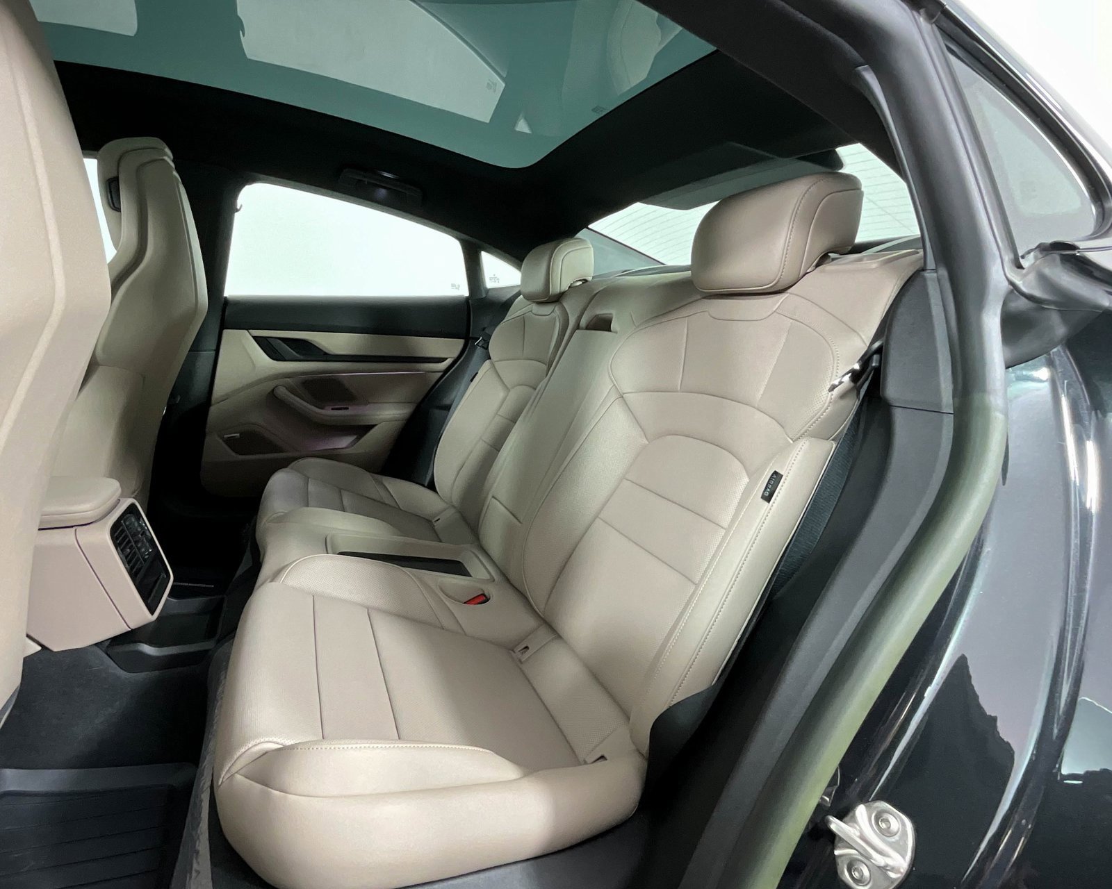Certified 2024 Porsche Taycan image 25