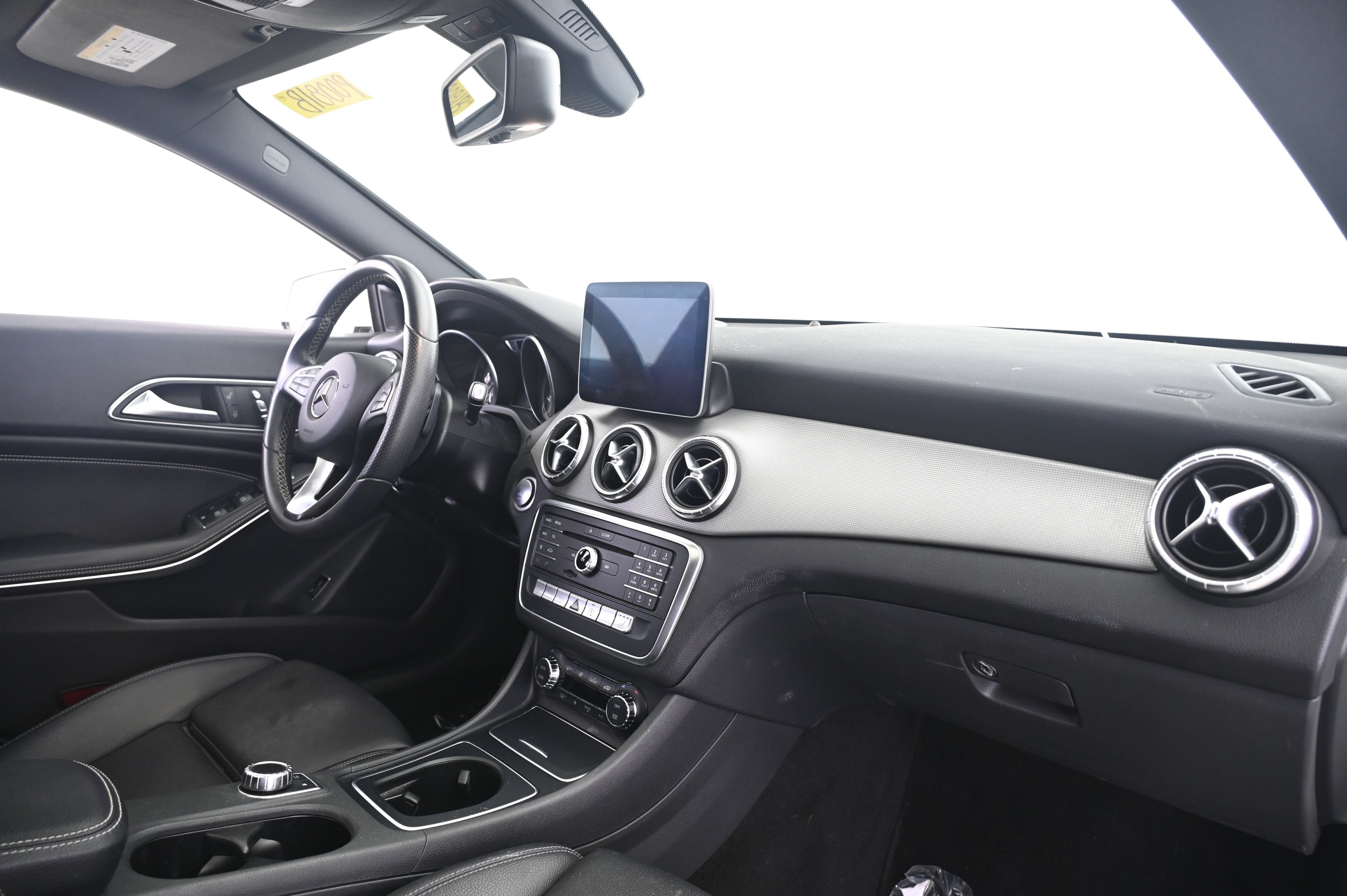 Used 2018 Mercedes-Benz CLA 250 4MATIC image 22