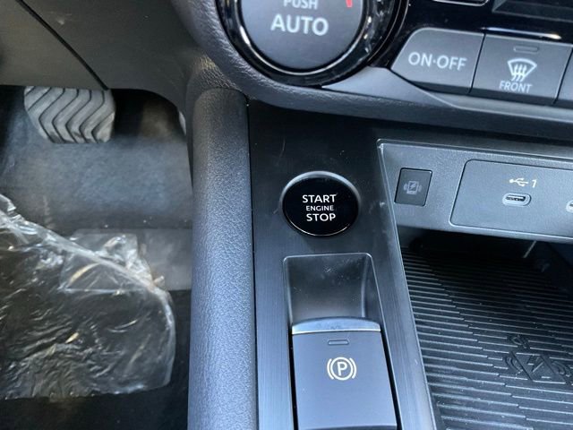 New 2026 Nissan Kicks SV w/ SV Premium Package image 21