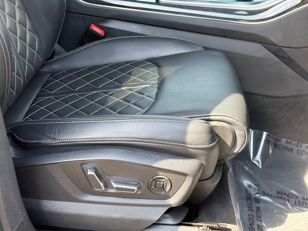 Used 2021 Audi SQ8 Premium Plus w/ SQ8 Black Optic Package image 12