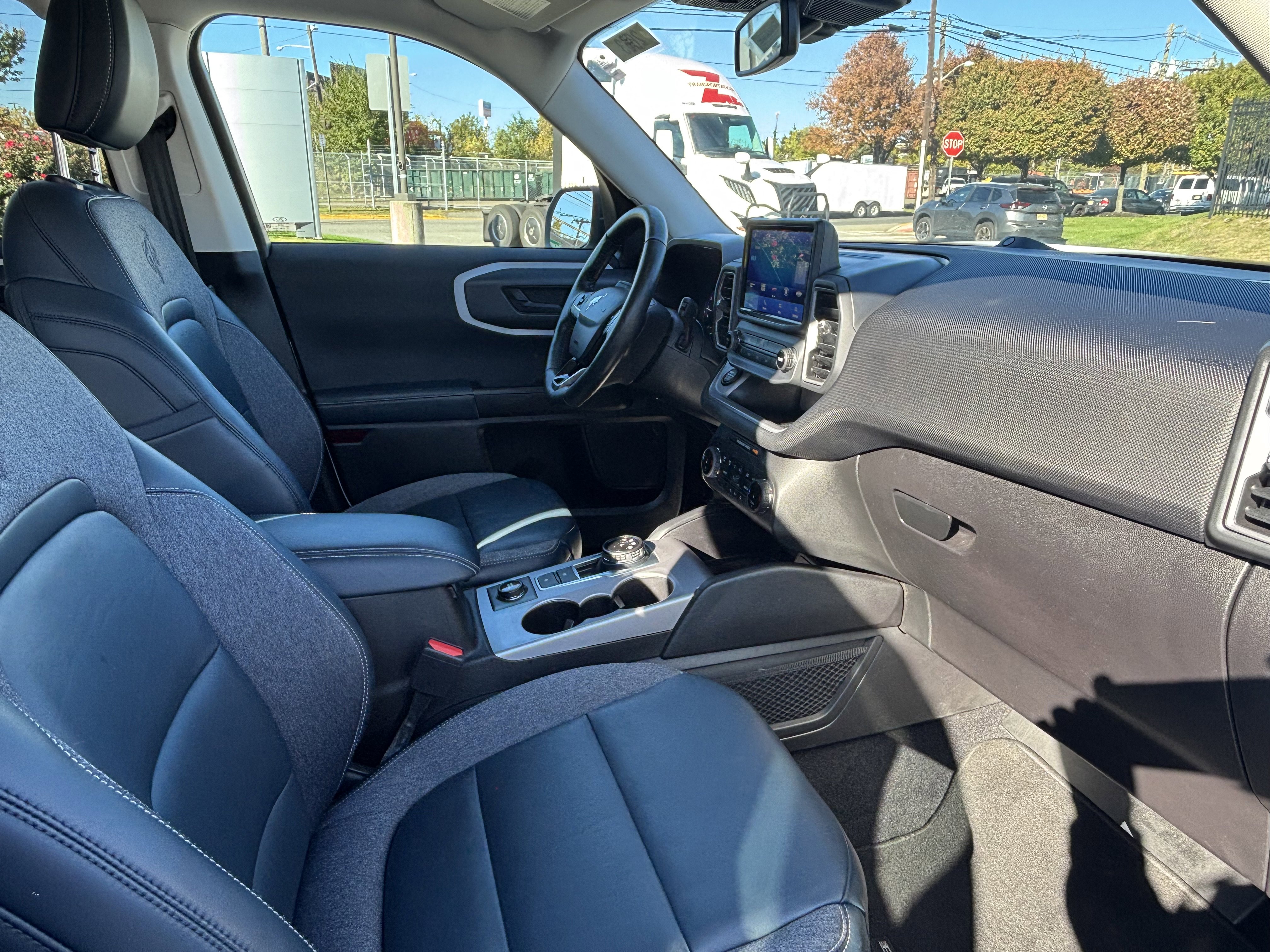 Used 2022 Ford Bronco Sport Outer Banks w/ Tech Package image 15