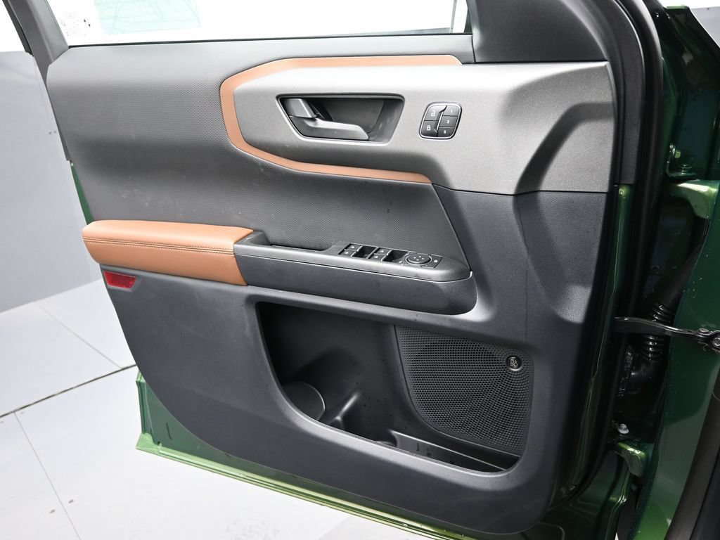 New 2025 Ford Bronco Sport Outer Banks w/ Sasquatch Outer Banks Package AWD/4WD image 6