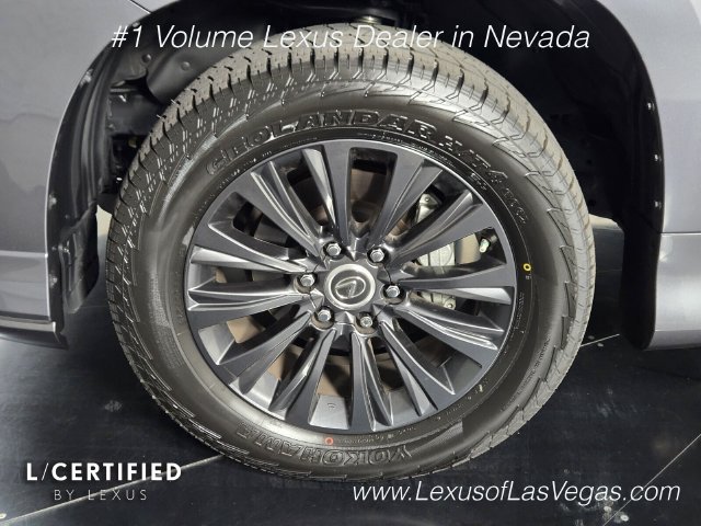 Used 2023 Lexus GX 460 Premium w/ Accessory Package AWD/4WD image 13