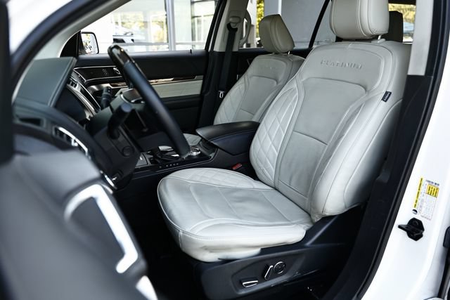 Used 2018 Ford Explorer Platinum AWD/4WD image 20
