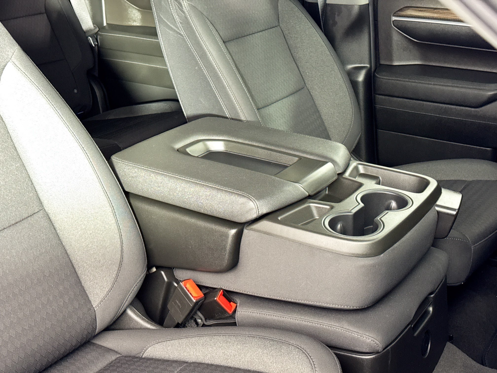 Used 2023 Chevrolet Silverado 1500 LT AWD/4WD image 36