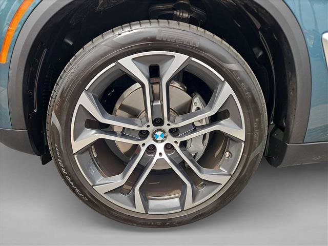 Certified 2025 BMW X5 sDrive40i w/ Parking Assistance Package RWD image 25