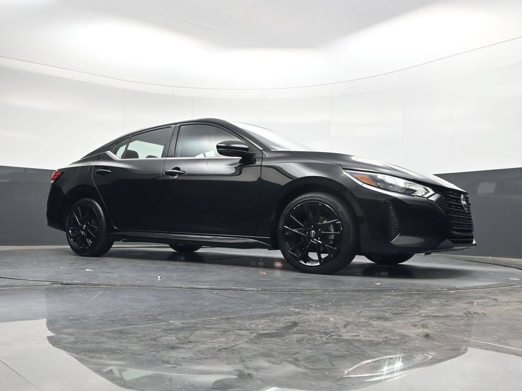 Used 2025 Nissan Sentra SR w/ Midnight Edition FWD image 39