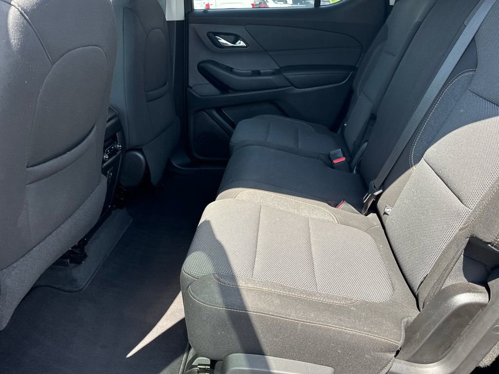 Used 2021 Chevrolet Traverse LS FWD image 21