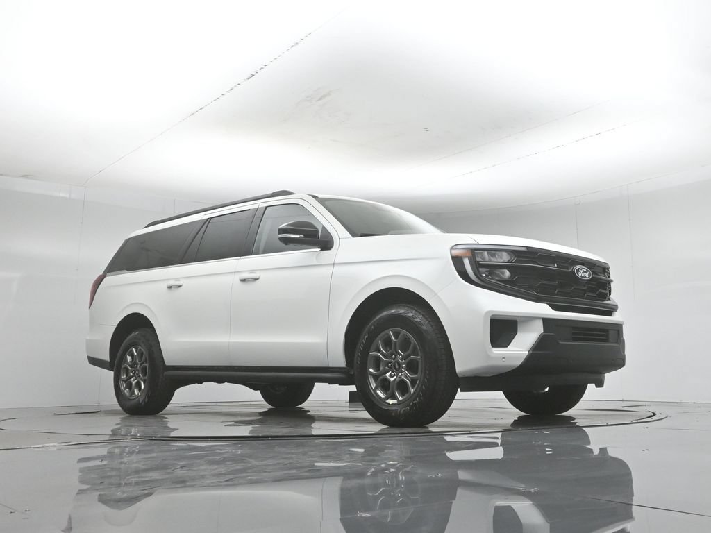 New 2027 Ford Expedition Max Active RWD image 3