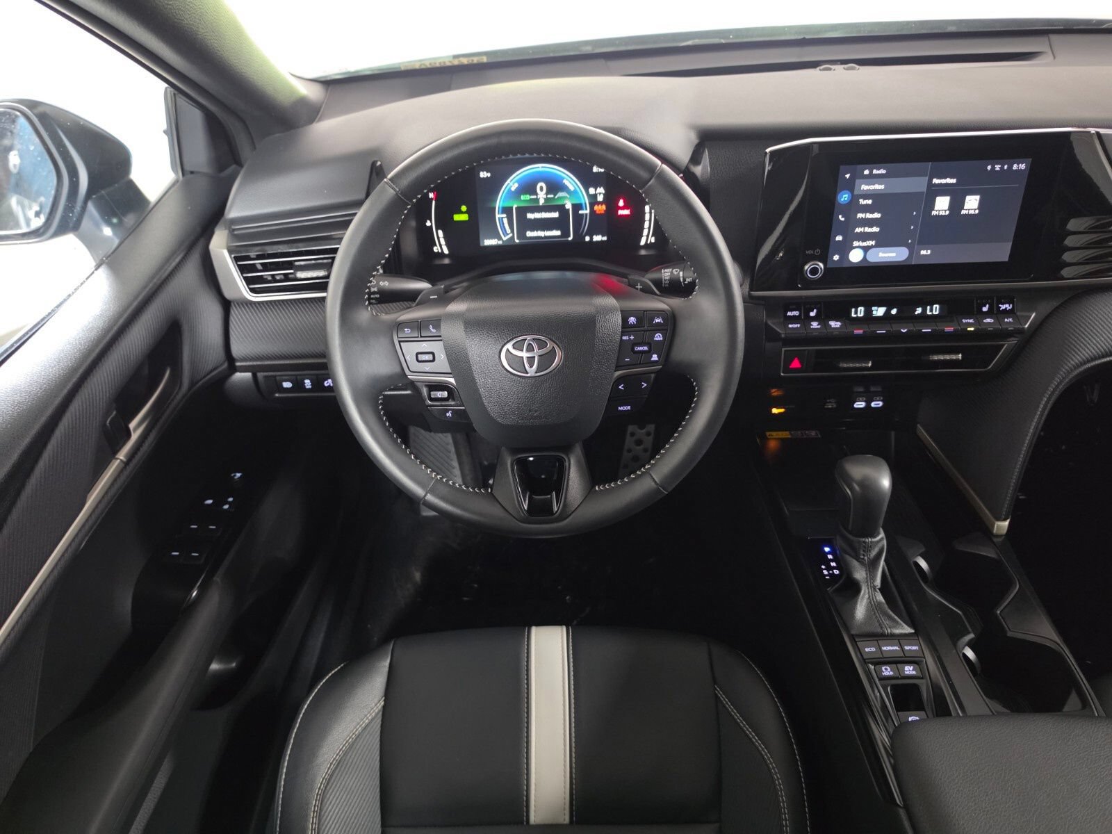 Used 2025 Toyota Camry SE w/ Convenience Package AWD/4WD image 30