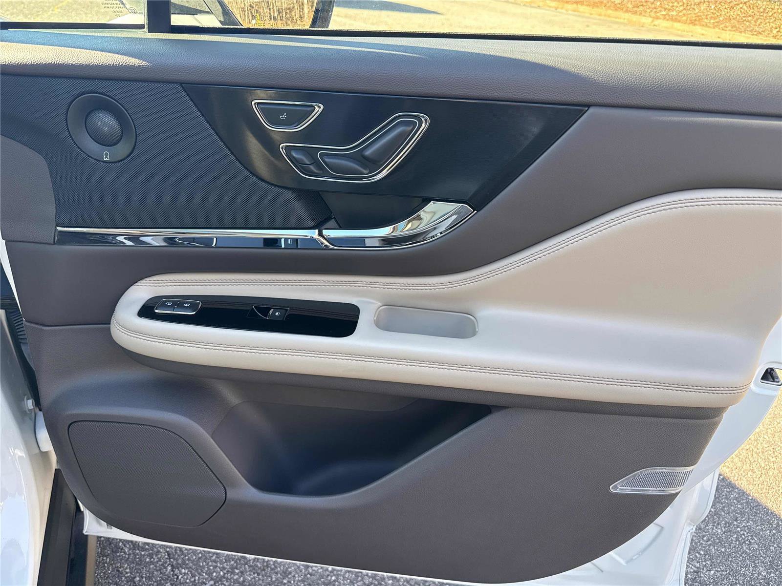 Used 2021 Lincoln Corsair Grand Touring w/ Equipment Group 301A image 23