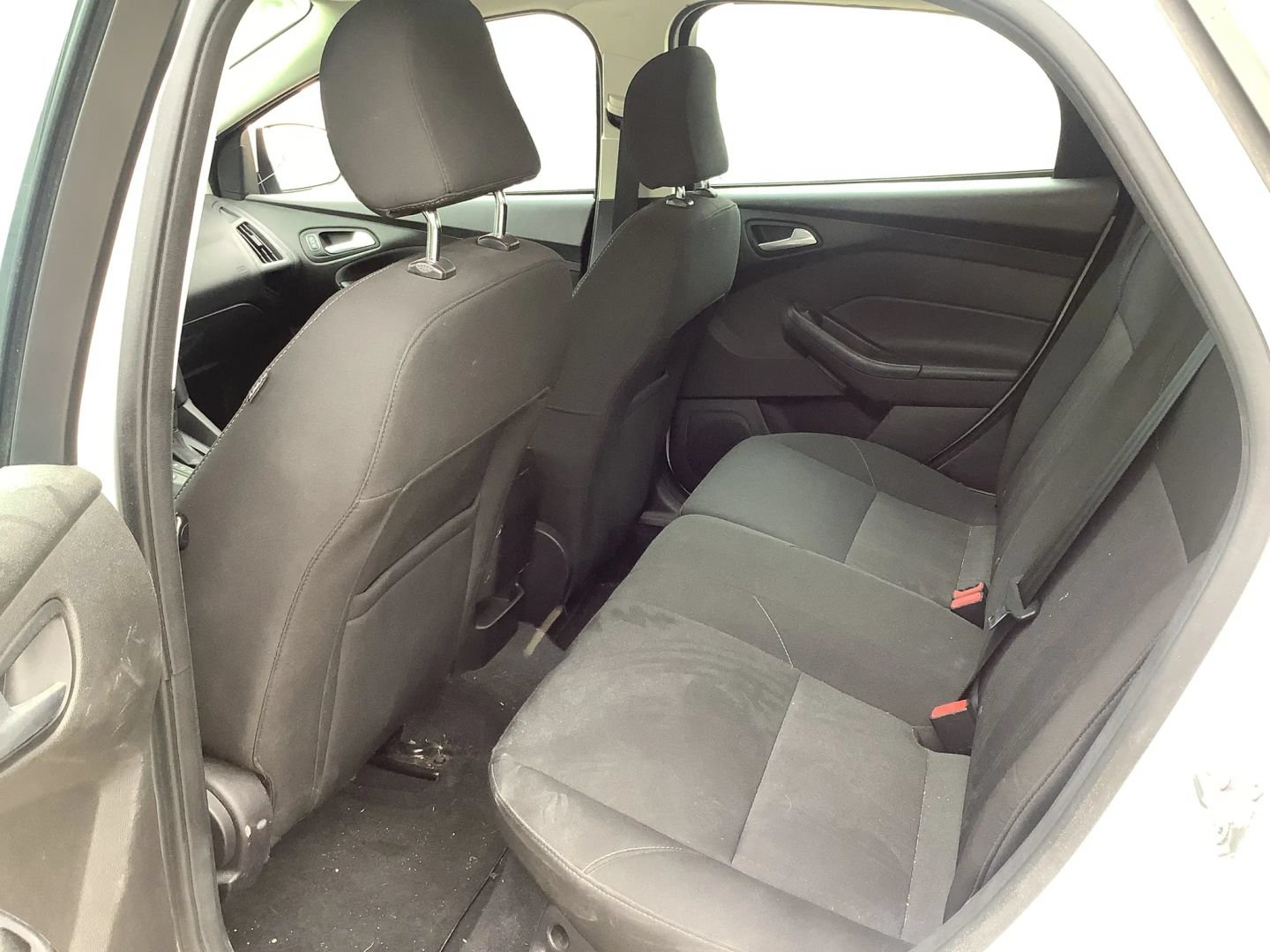 Used 2016 Ford Focus SE FWD image 15