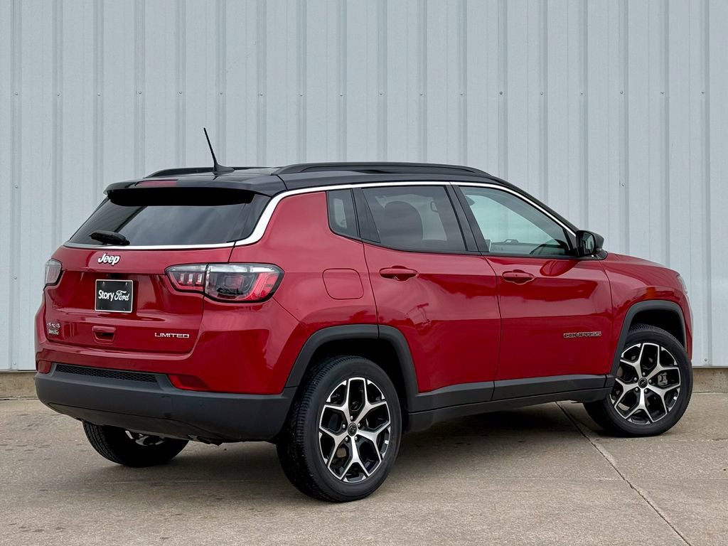 Used 2025 Jeep Compass Limited AWD/4WD image 6