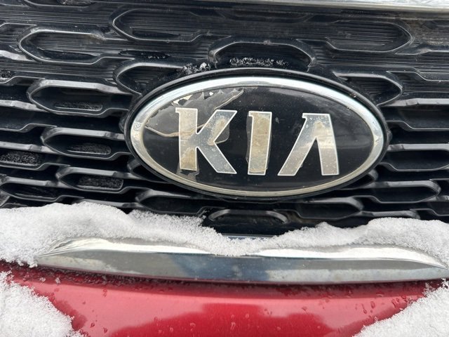 Used 2015 Kia Sorento LX image 9