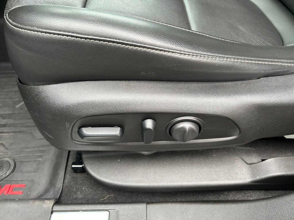 Used 2021 GMC Acadia SLT w/ Elevation Edition image 22