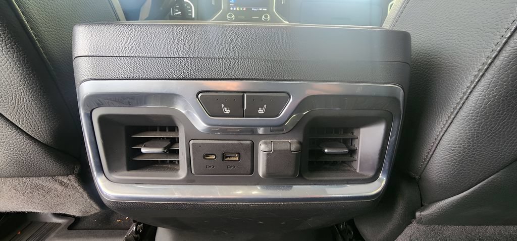 Used 2021 GMC Sierra 2500 Denali w/ Denali Ultimate Package AWD/4WD image 21