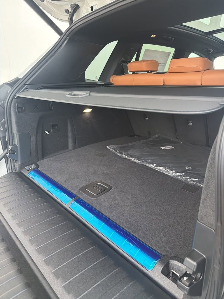 New 2026 BMW X7 M60i image 62