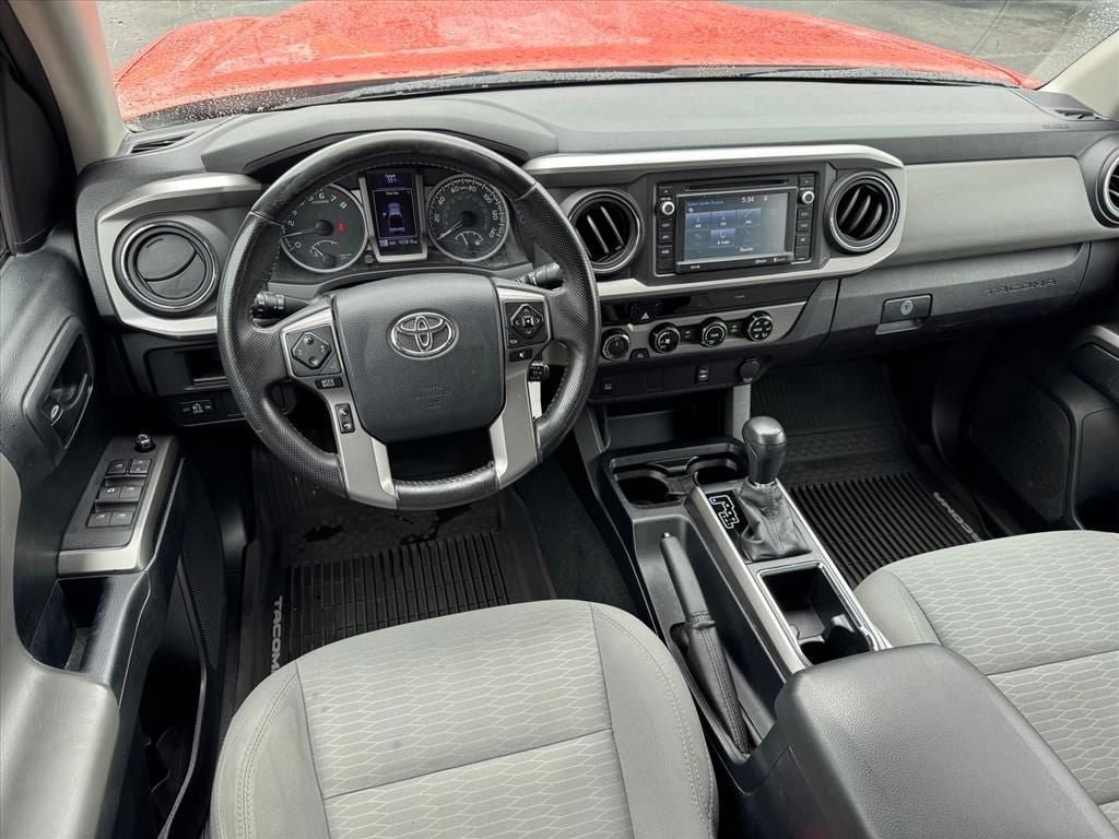 Used 2017 Toyota Tacoma SR5 w/ Tow Package AWD/4WD image 15