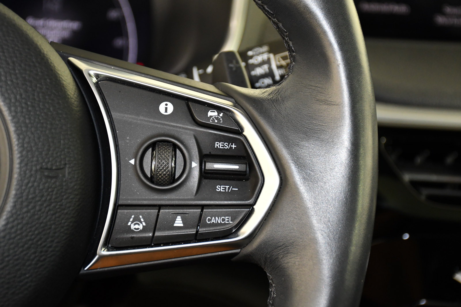 Certified 2024 Acura MDX SH-AWD image 21