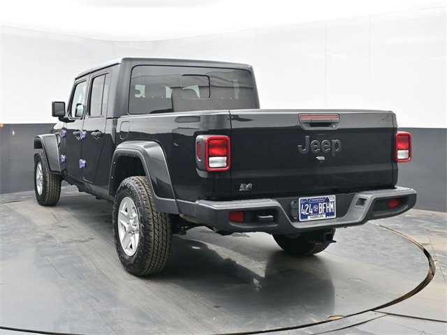 Used 2022 Jeep Gladiator Sport image 7