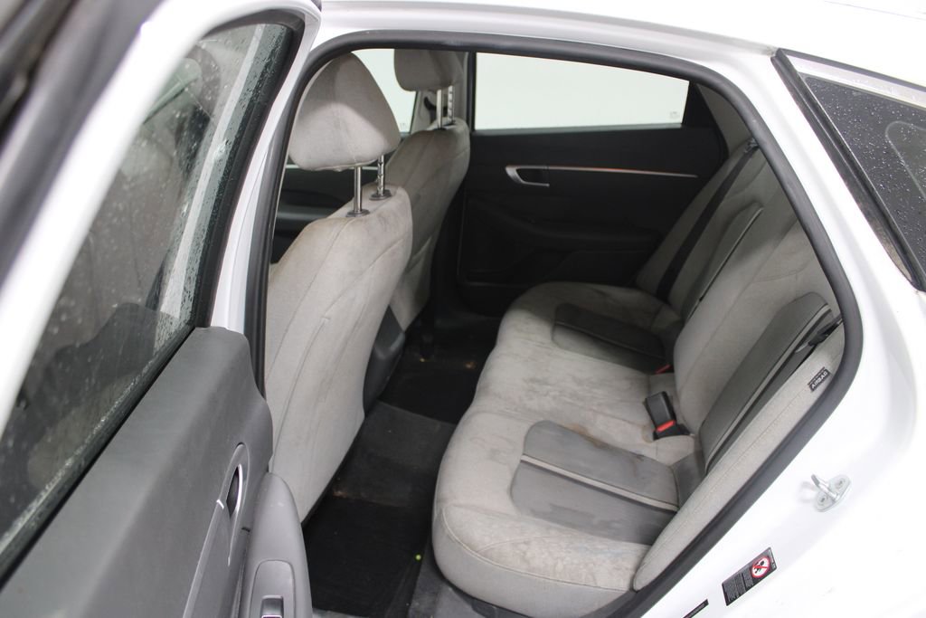 Used 2021 Hyundai Sonata SE image 16