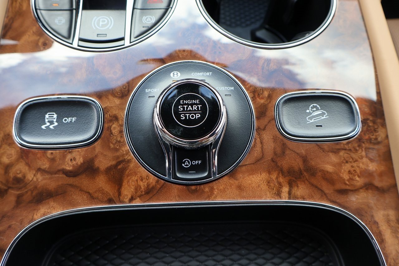 New 2025 Bentley Bentayga Extended Wheelbase image 31