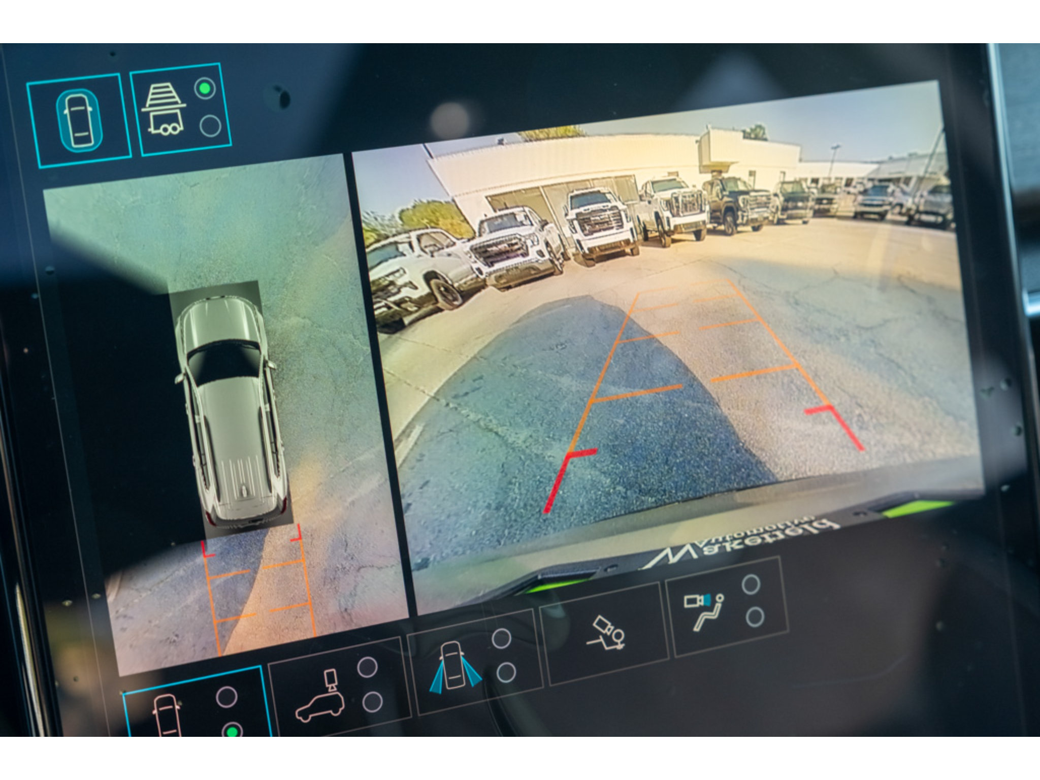 New 2027 GMC Acadia Denali Ultimate w/ LPO, Black Badging Package FWD image 25